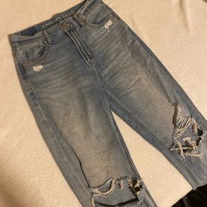 american eagle mom jeans